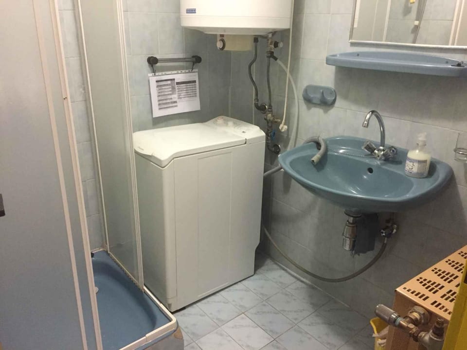 Shower, washing machine