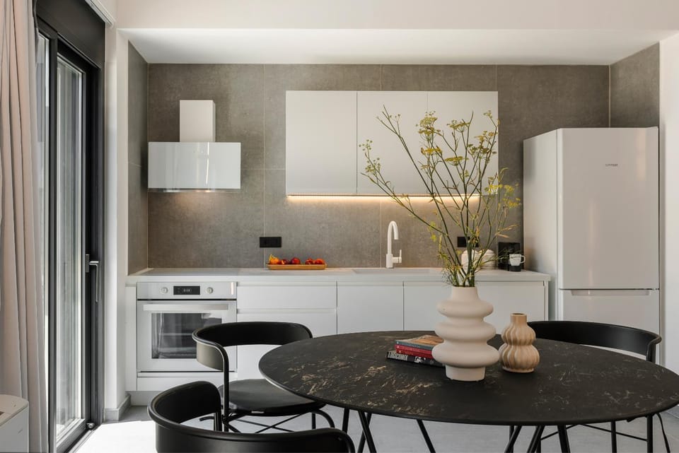 Kitchen or kitchenette