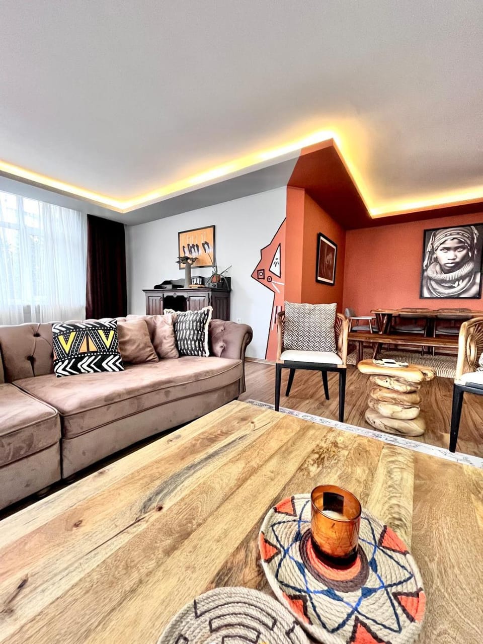 Living room, Seating area