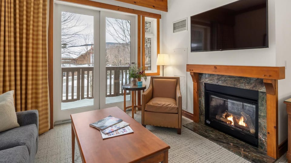 1216 - Studio- Lodge At Spruce Peak Ski in Ski Out - Stowe Mt Resort - Ski in Ski out - Sleeps 4 Resort in Stowe
