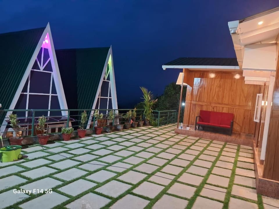 Property building, Night