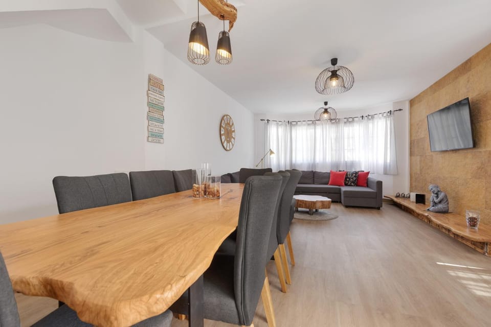 Property building, Living room