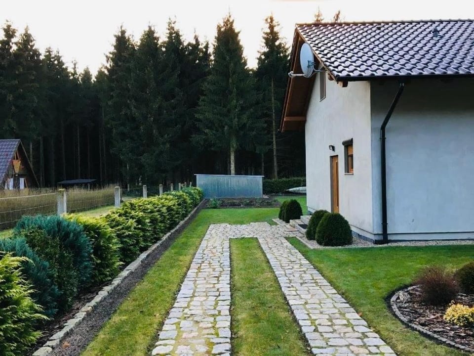 Property building, Spring, Natural landscape, Garden, Garden view