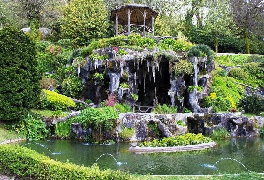 Nearby landmark, Garden