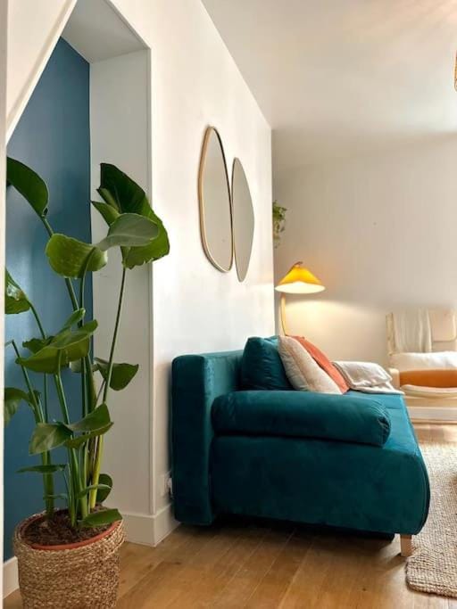 Celine 3 La perle Bleue - appartement cosy à La Défense Apartment in Puteaux