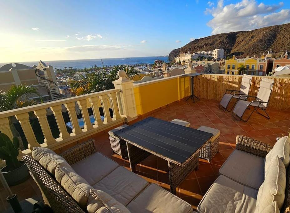 Patio, Natural landscape, View (from property/room), Balcony/Terrace, Sea view