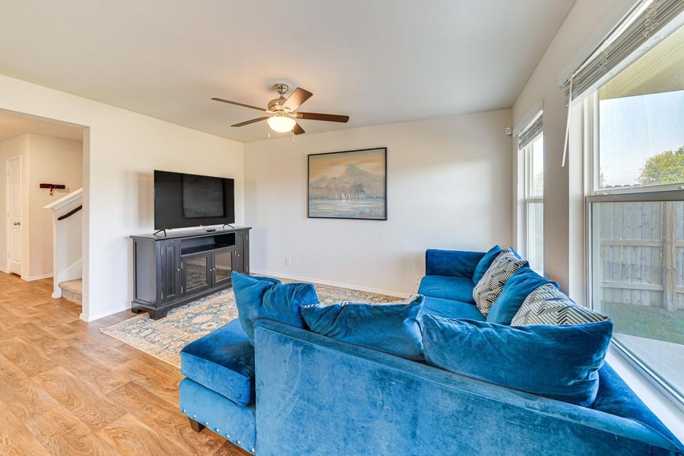 San Antonio Home with Pool Access 11 Mi to SeaWorld House in San Antonio