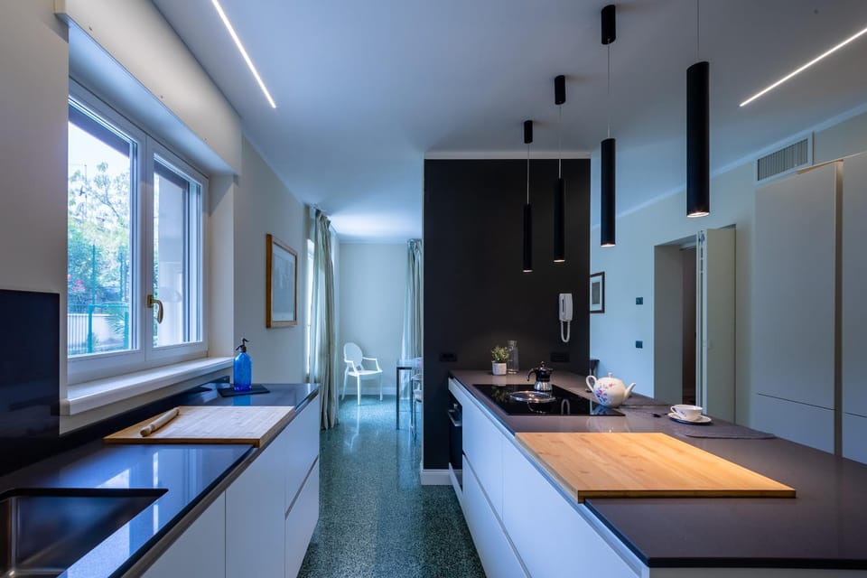 Kitchen or kitchenette, Living room, Photo of the whole room, Seating area, Meals, Breakfast, Lunch, Dinner, heating, internet, stove, air conditioner
