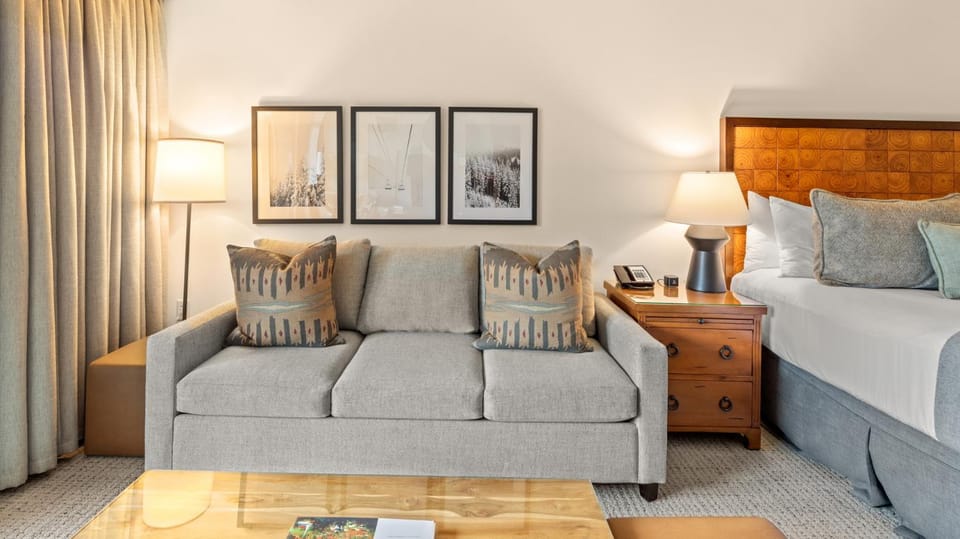 345 Studio Spruce Peak Lodge at Stowe Mt Resort Sleeps 4 Resort in Stowe