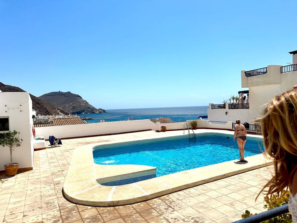 Espectaculares vistas al Mediterráneo con piscina a 80 metros de la playa Apartment in San José
