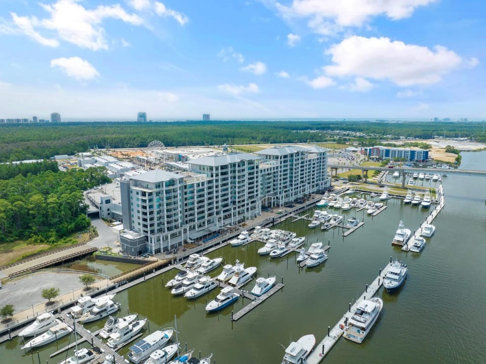 The Wharf 403 by Vacation Homes Collections Apartment in Orange Beach