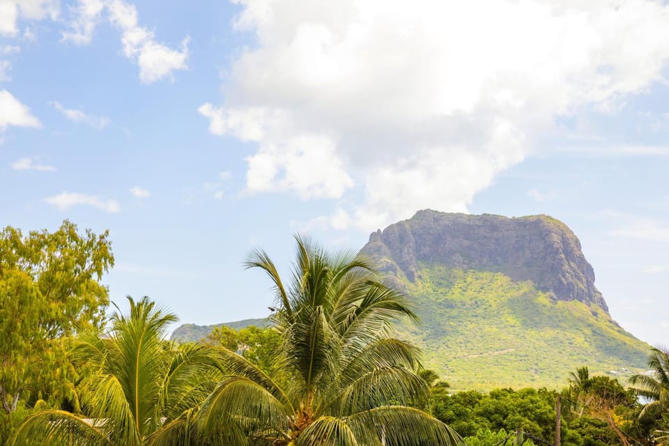 Nearby landmark, Natural landscape, Mountain view