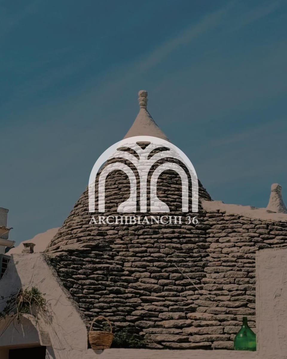 Property building, Decorative detail, Logo/Certificate/Sign