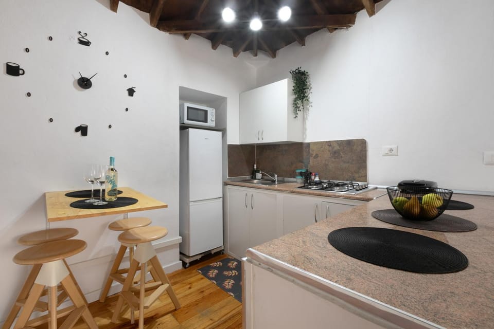 Kitchen or kitchenette, Living room