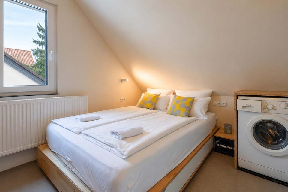 Light Hideaway -45sqm- near BER Airport Apartment in Berlin