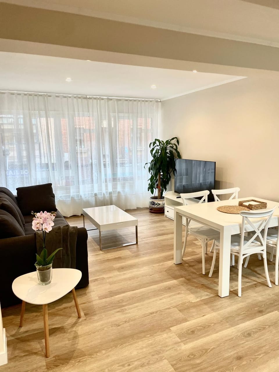 Apartamento en Oviedo con parking y wifi Apartment in Oviedo