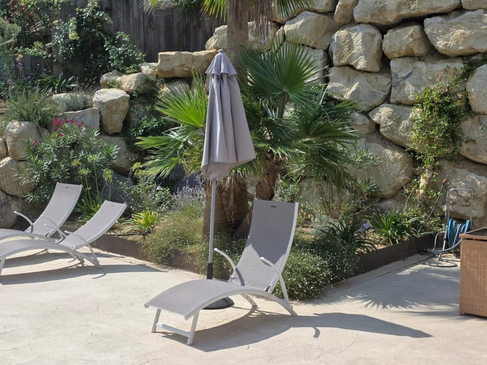 Garden view, sunbed