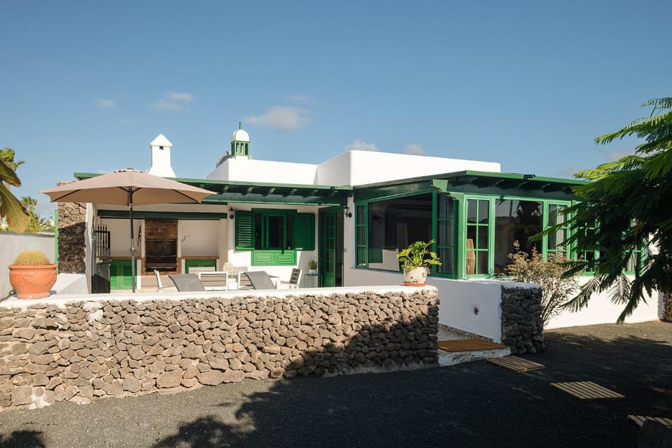 Off site, Garden