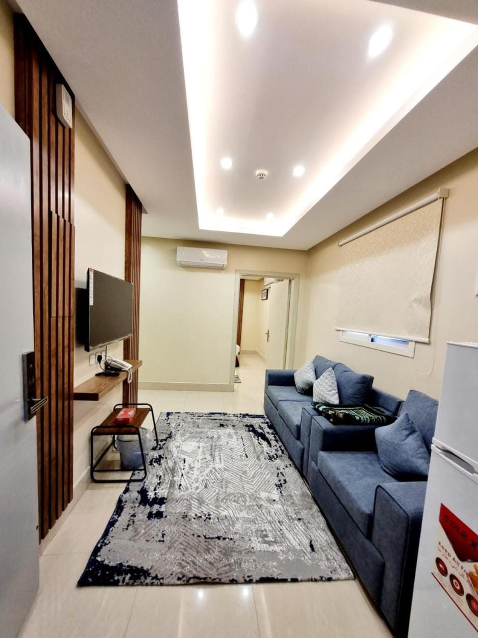TV and multimedia, Living room, Seating area, Evening entertainment