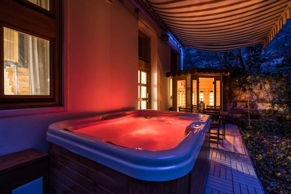 Hot Tub