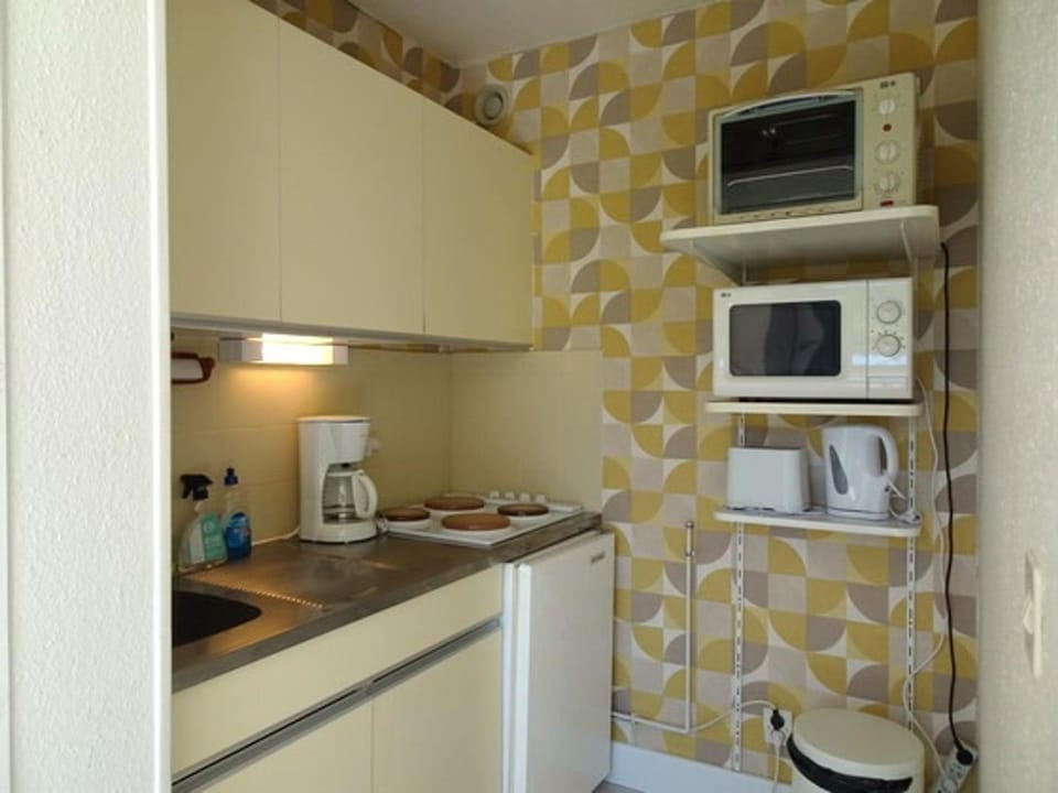 Studio rénové avec piscine et tennis, à 500m de la plage, pour 4 pers, à Argelès-sur-Mer - FR-1-776-106 Apartment in Argeles-sur-Mer