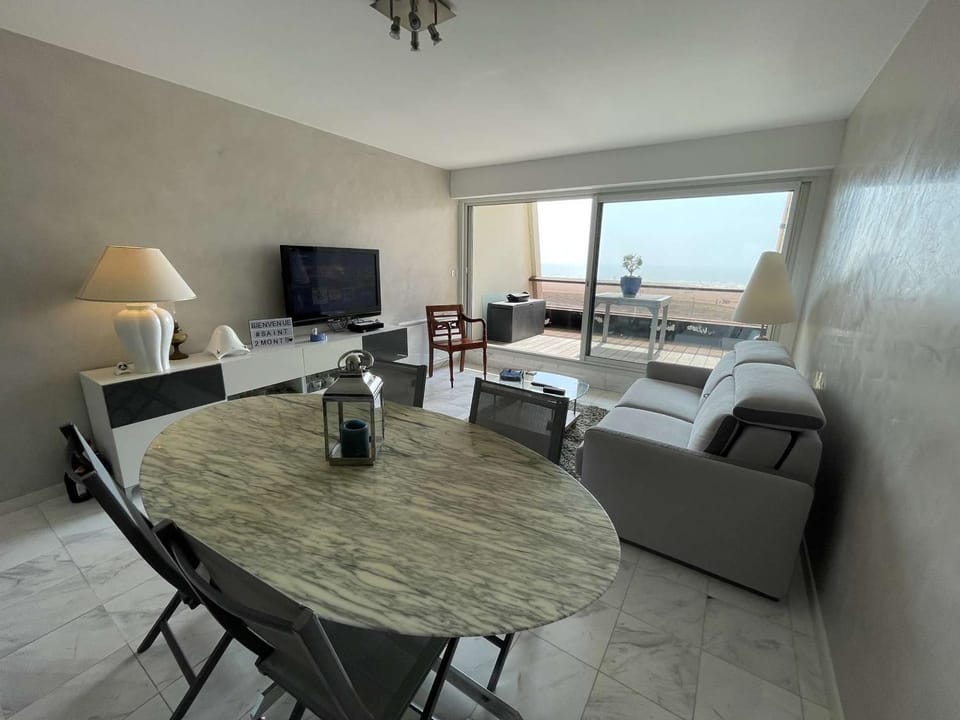 Confort moderne : Beau T2 avec balcon, accès direct plage, WiFi - St Jean de Monts - FR-1-224C-322 Apartment in Saint-Jean-de-Monts