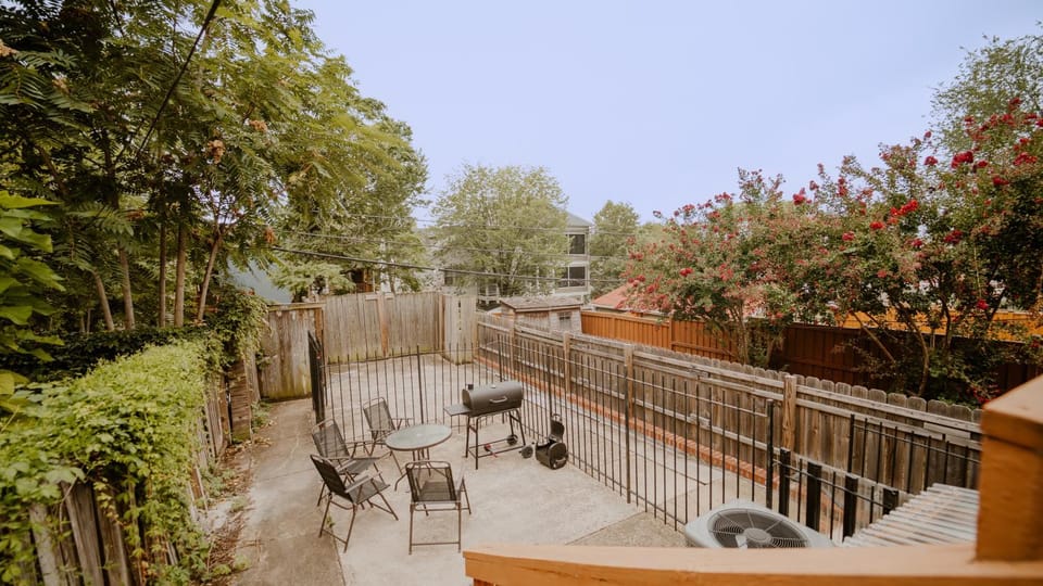 Balcony/Terrace, Garden view