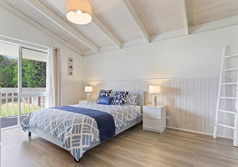 Bed, View (from property/room), Bedroom
