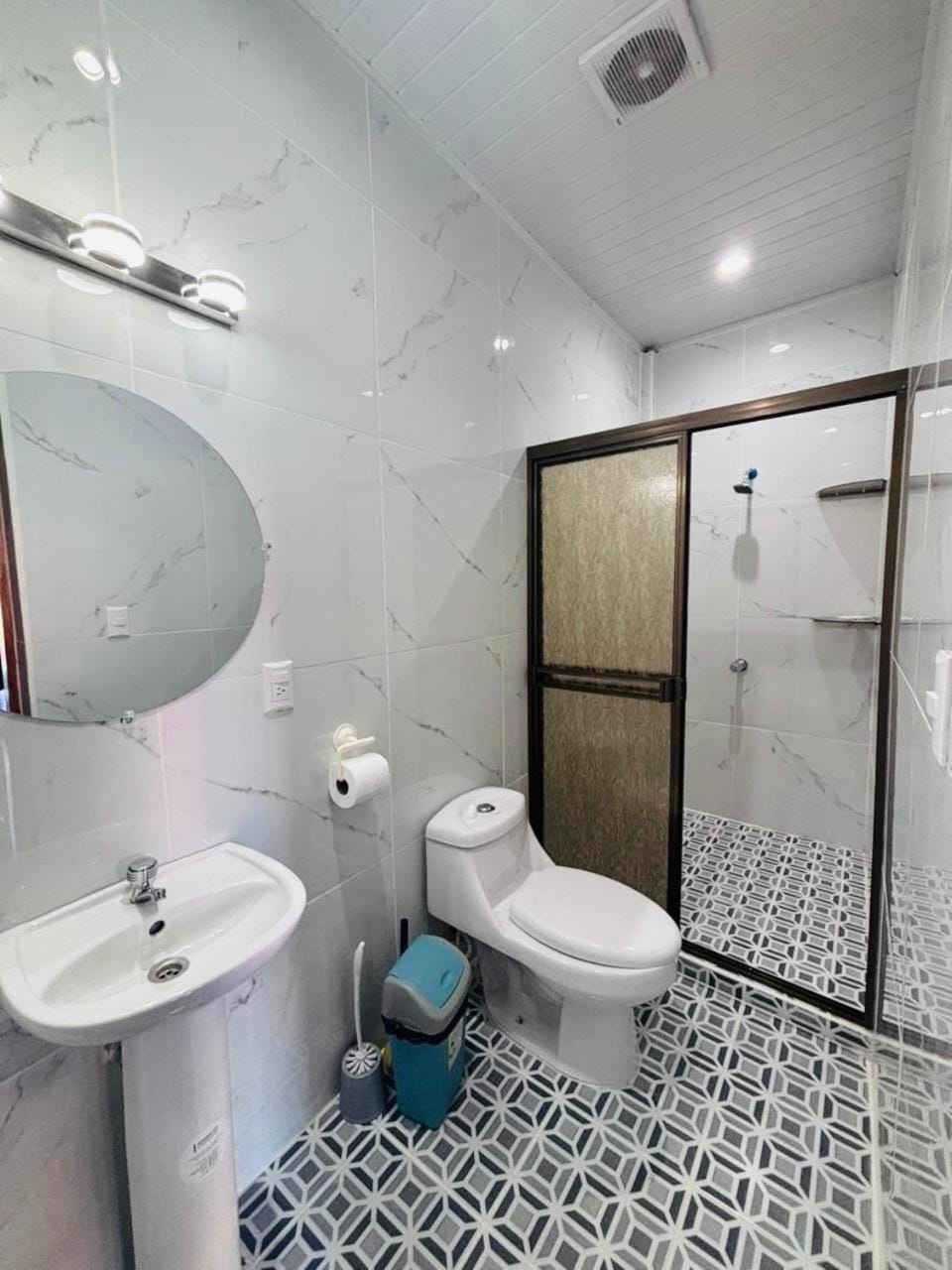 Granados Guest House Bed and Breakfast in Granada