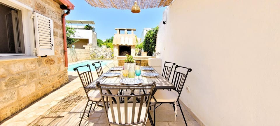 Patio, Dining area