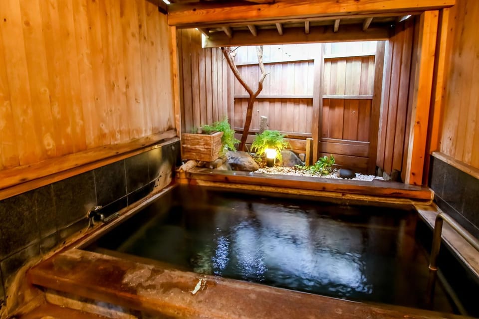 Hot Spring Bath, Bathroom