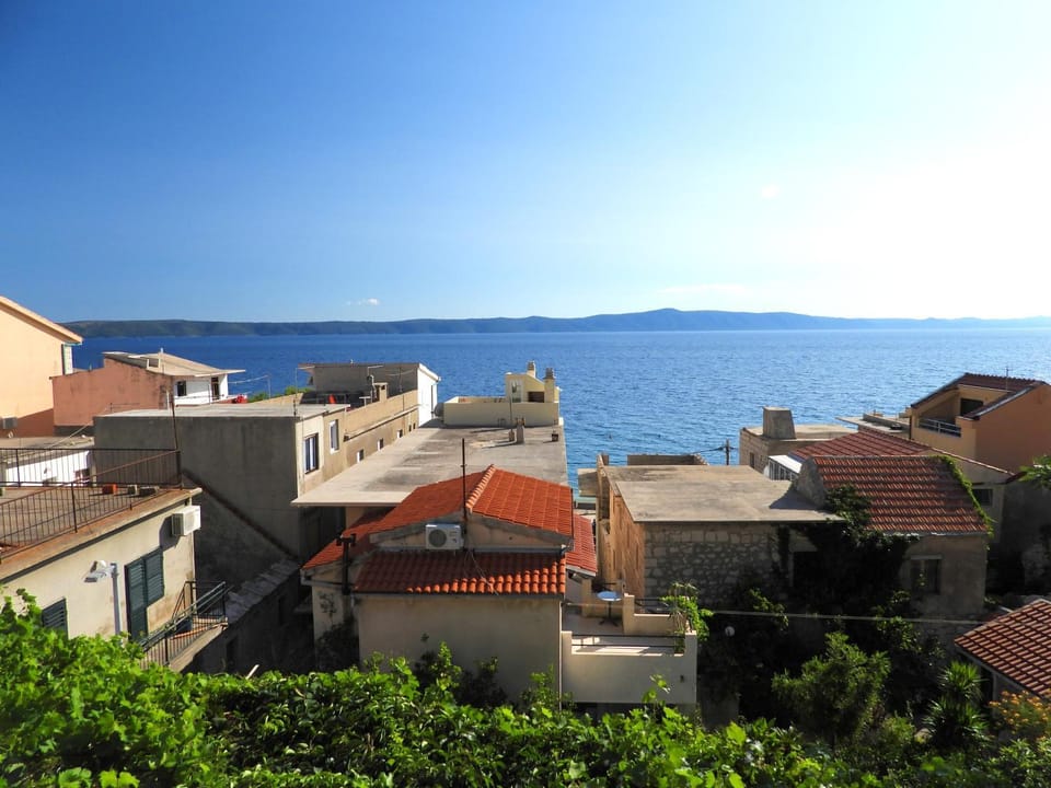 Neighbourhood, City view, Sea view, Street view