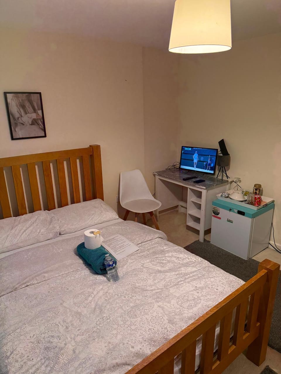 Guest Room stay in Dartford- Close to all amenities Vacation rental in Dartford
