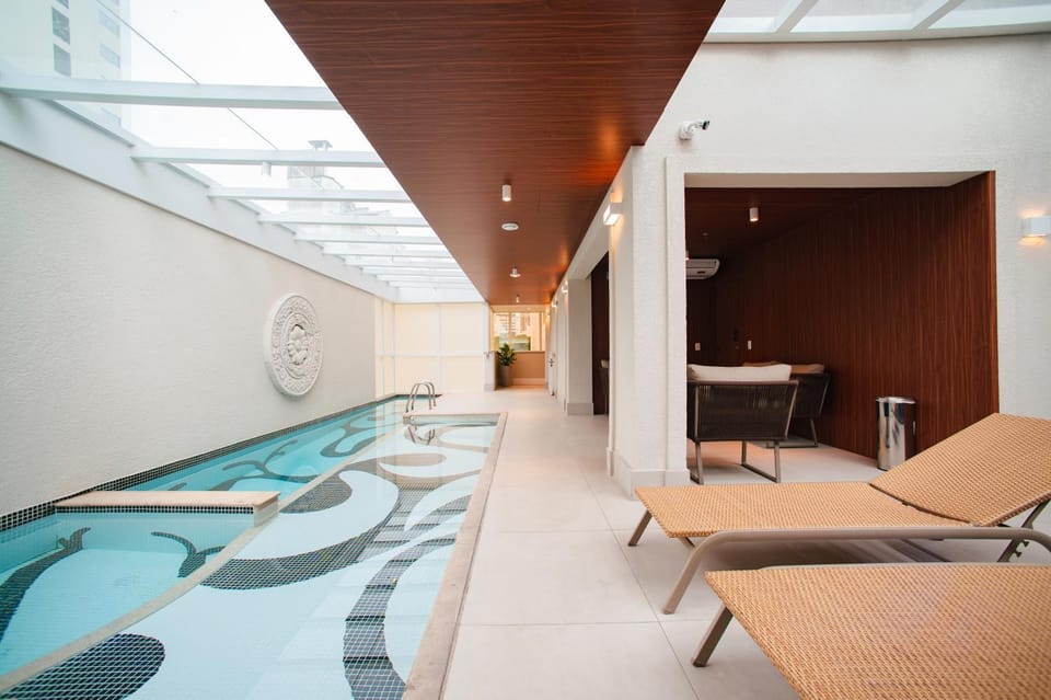 Seating area, Swimming pool, sunbed