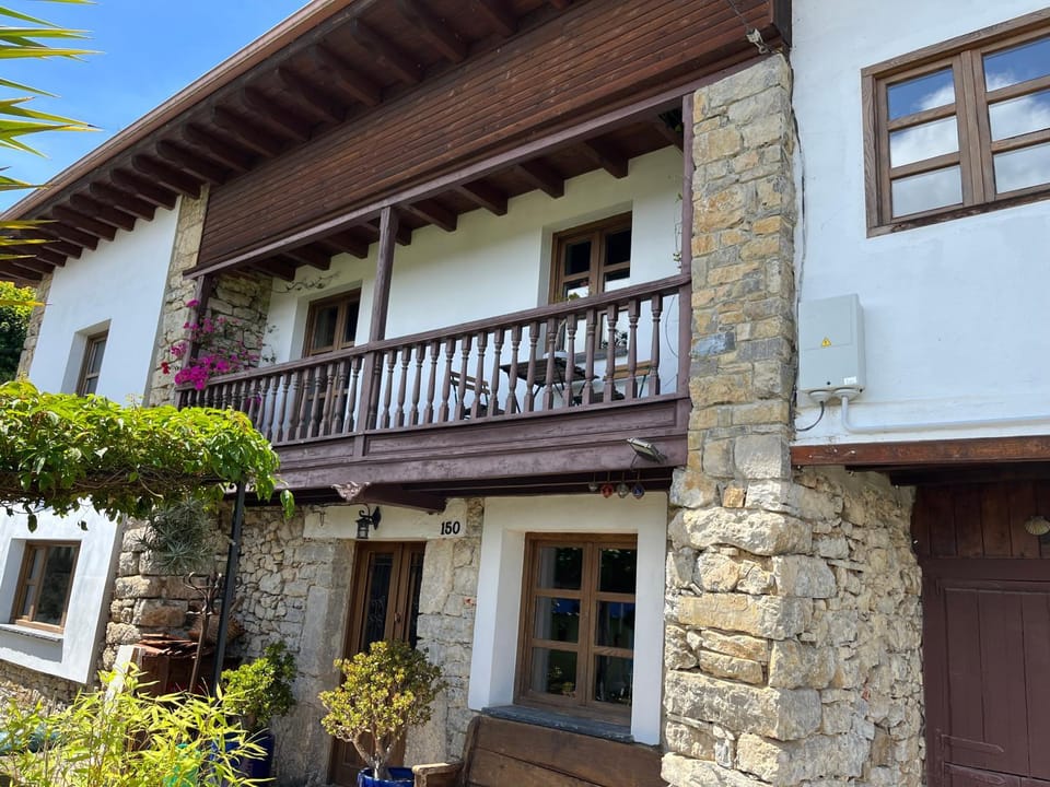 Property building, Balcony/Terrace