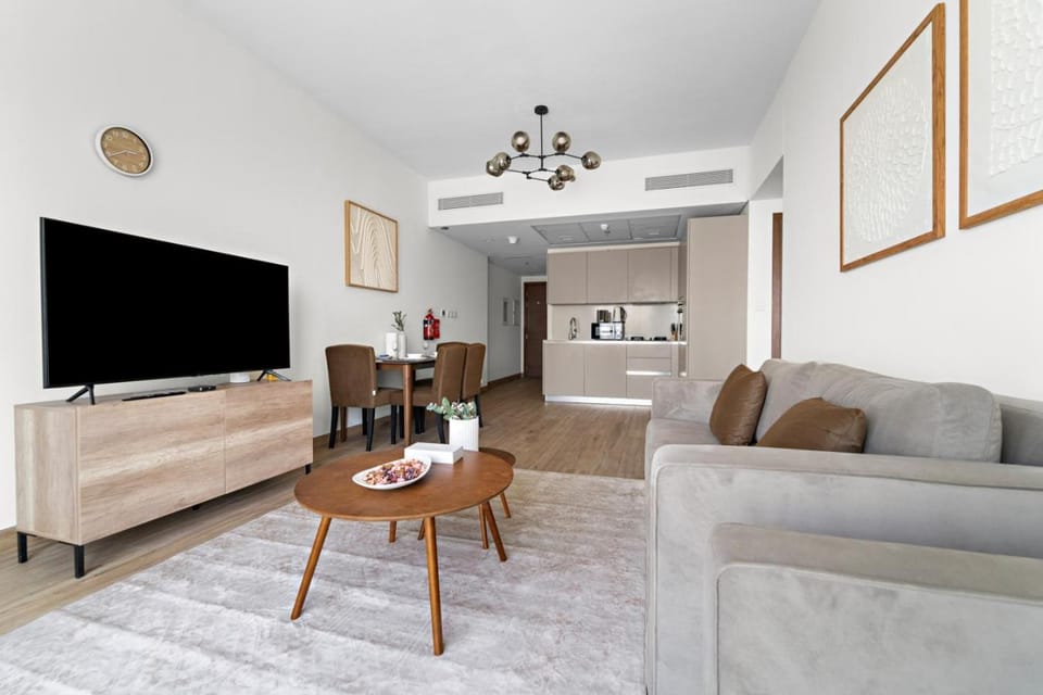 StoneTree - Newly Furnished - Al Furjan Apartment in Dubai