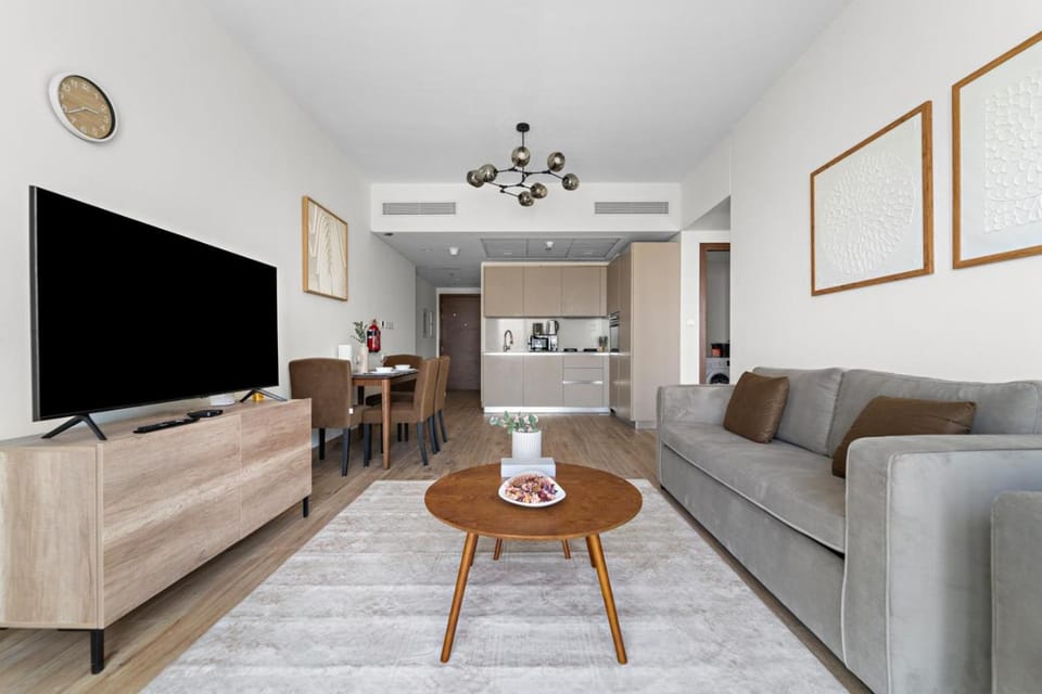 StoneTree - Newly Furnished - Al Furjan Apartment in Dubai