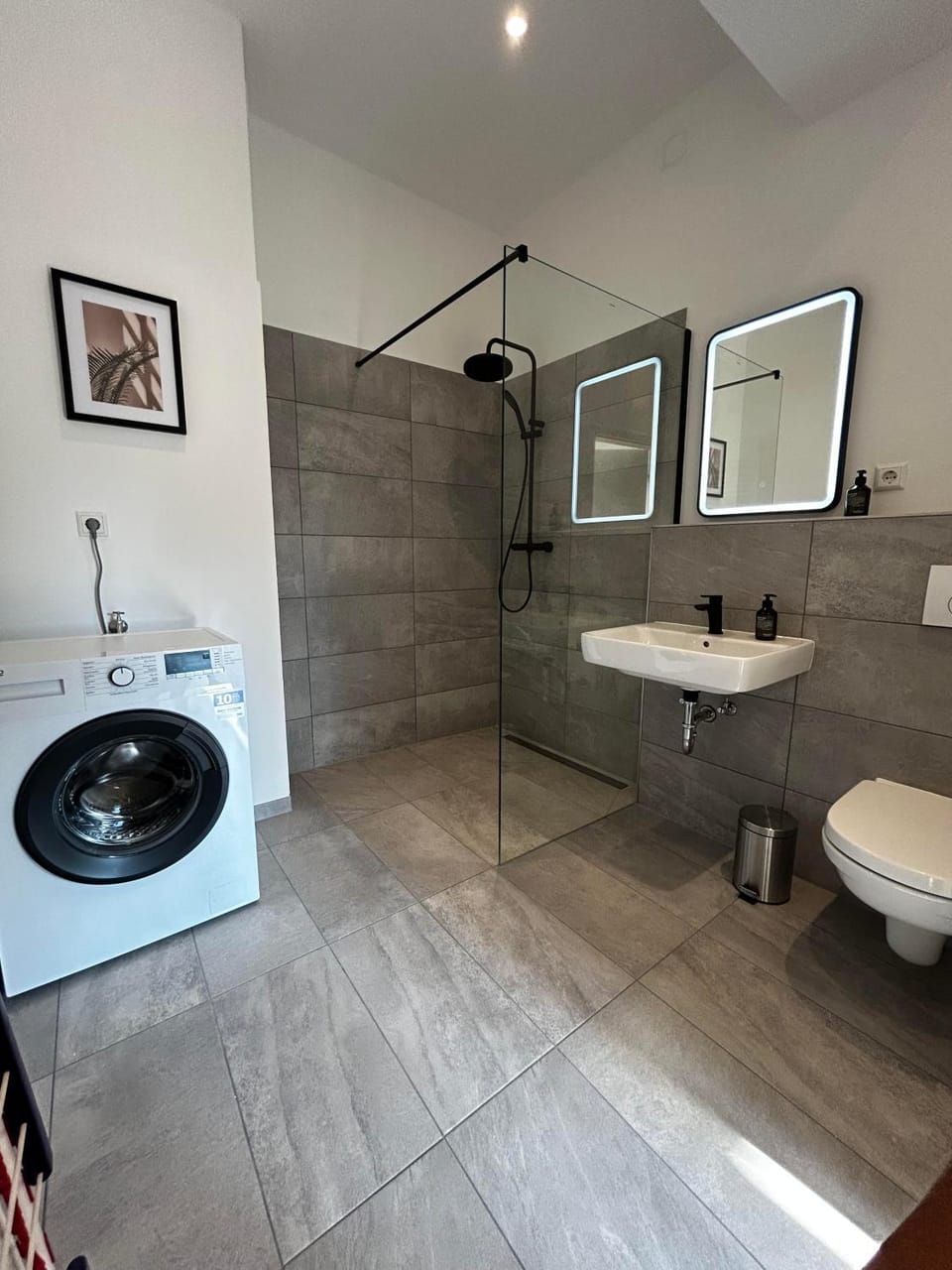 Shower, Bathroom, towels