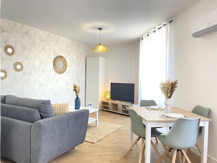 Le Brennou- Proche centre-climatisé-tout équipé-linges fournis Apartment in Centre-Val de Loire
