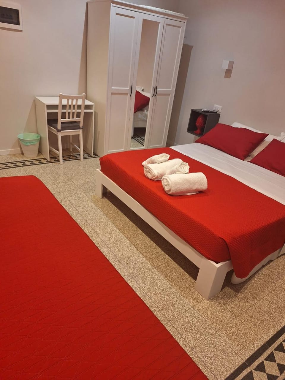 CASA VACANZA San LO' ZONA SAN LORENZO TERMINI ROMA Apartment in Rome