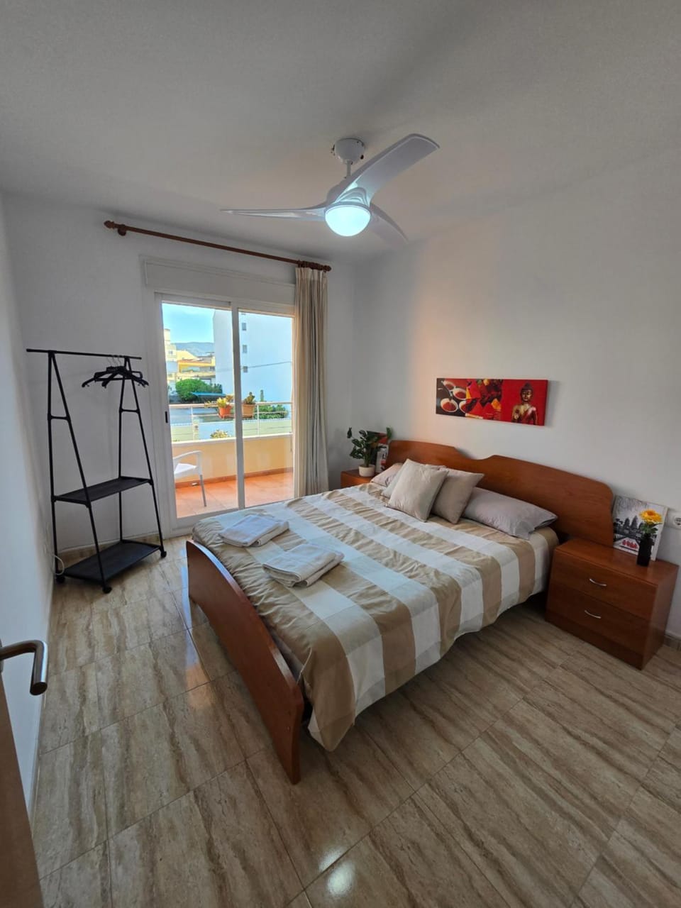 Bed, TV and multimedia, Photo of the whole room, Bedroom, internet