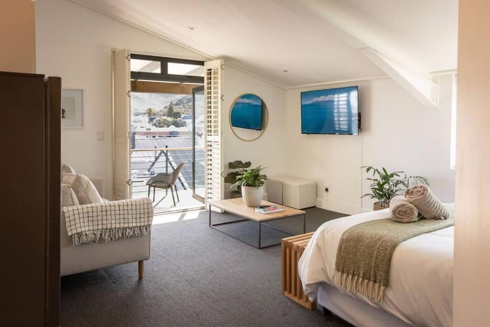 Sea-View Studio - Hermanus Waterfront Apartments Apartment in Hermanus