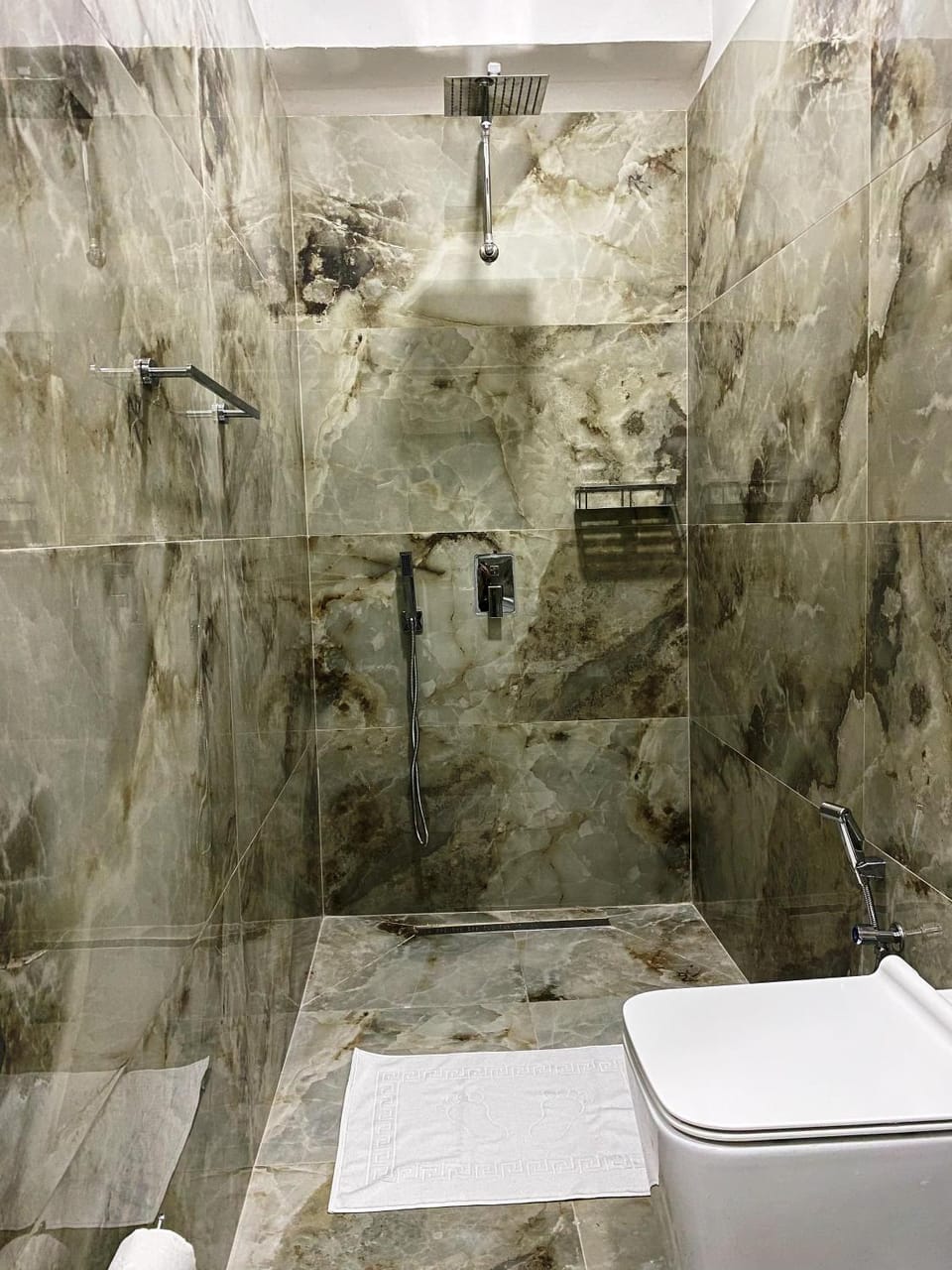 Shower, Toilet, Bathroom