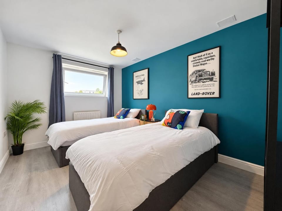 Beautiful Hatfield Apartment with Free Gated Parking Hertfordshire University St Albans Welwyn Garden City Apartment in Hatfield