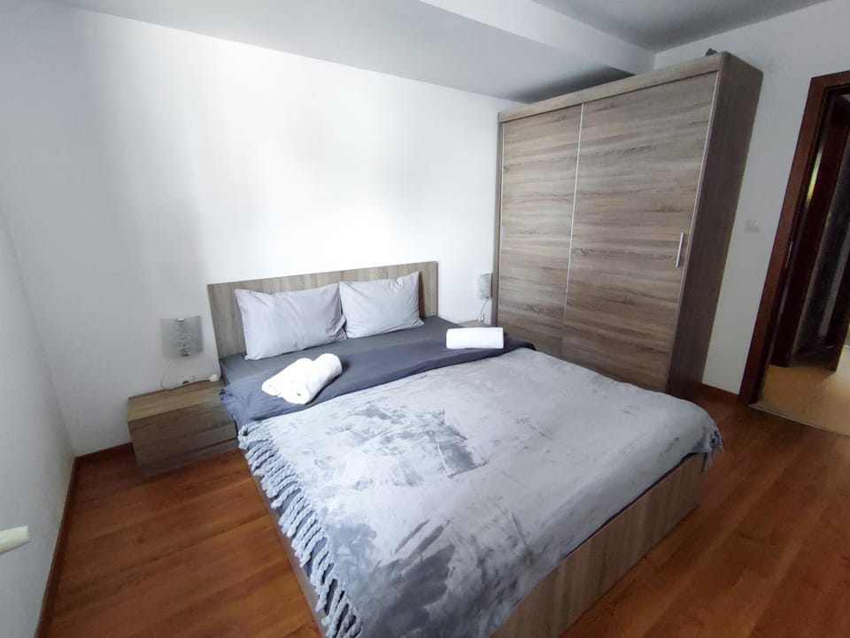 Bed, Bedroom, wardrobe