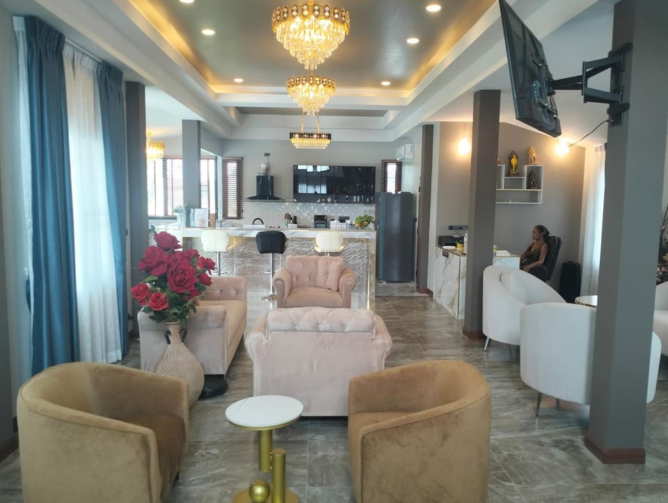 Restaurant/places to eat, Lobby or reception, Lounge or bar