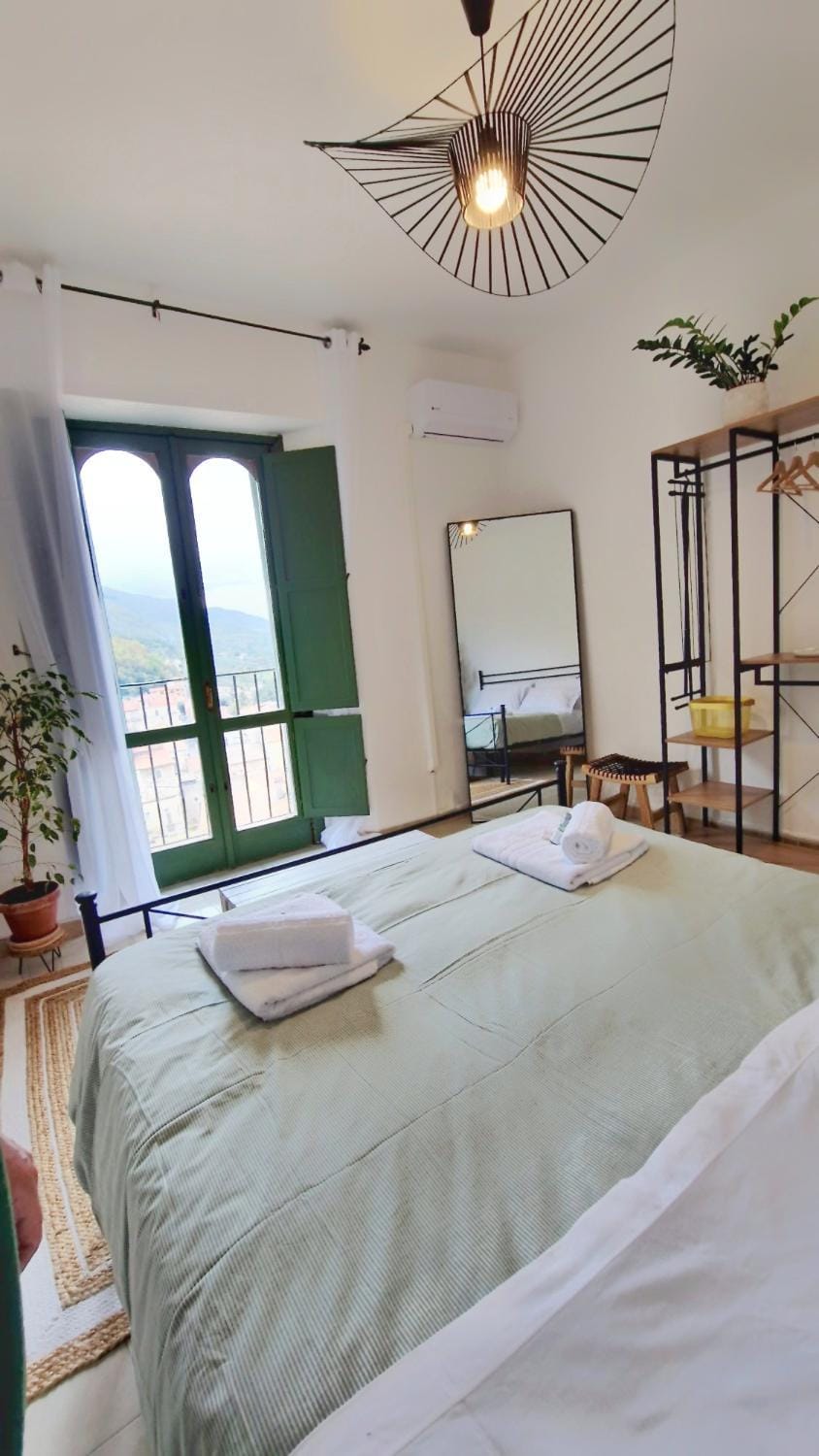 La Finestra Sui Tetti House in Lazio