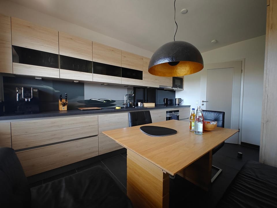 Coffee/tea facilities, stove, kitchen