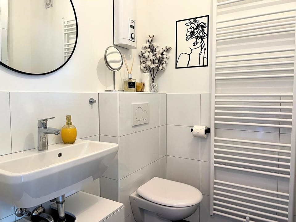 Shower, Toilet, Bathroom