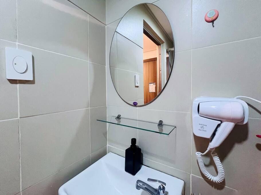 Citispace 1BR Condotel Suite at FAME Residences #FM20A Apartment in Mandaluyong